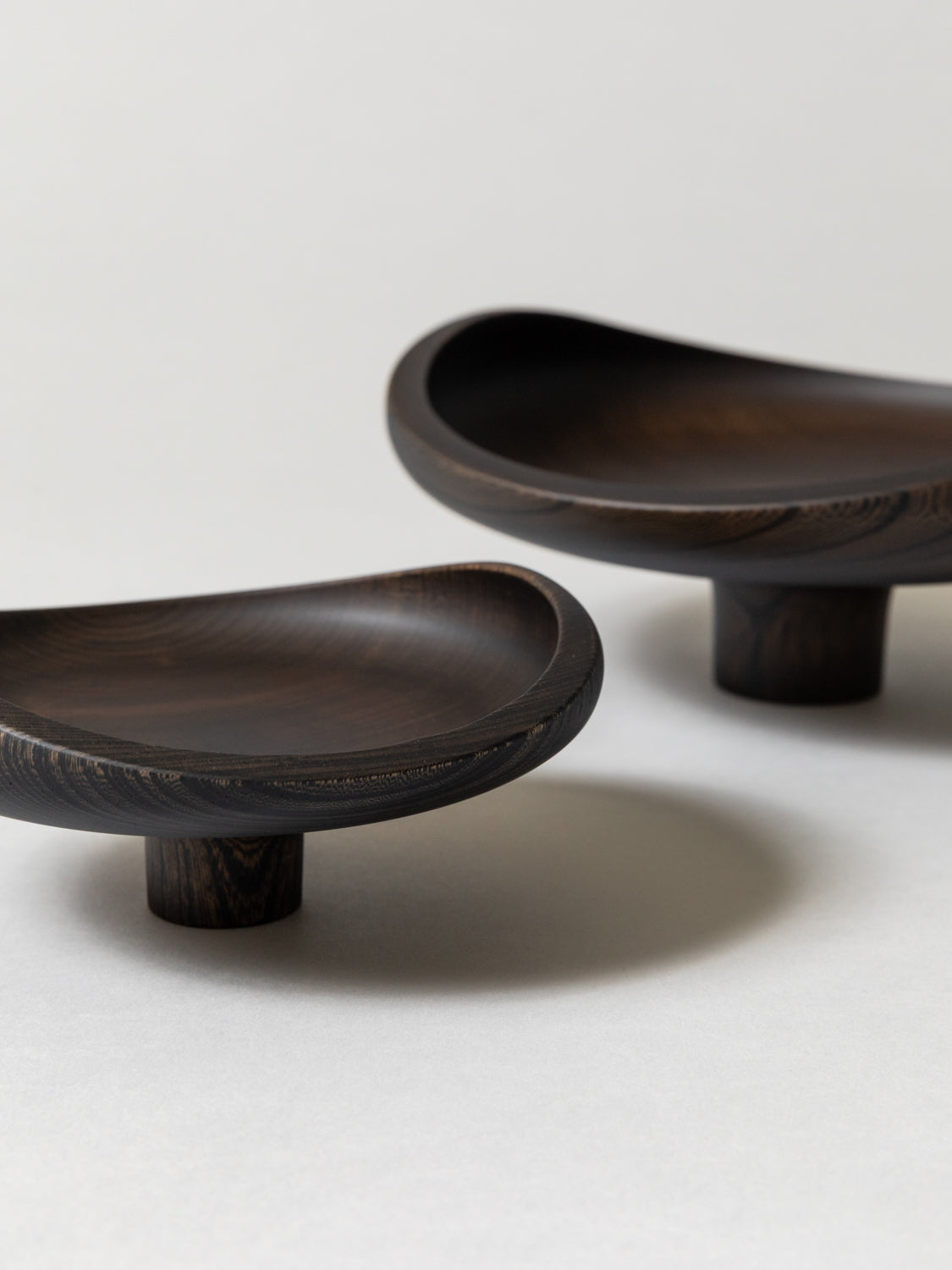 AEKA Object Footed Flat Bowl, Black - Image 3