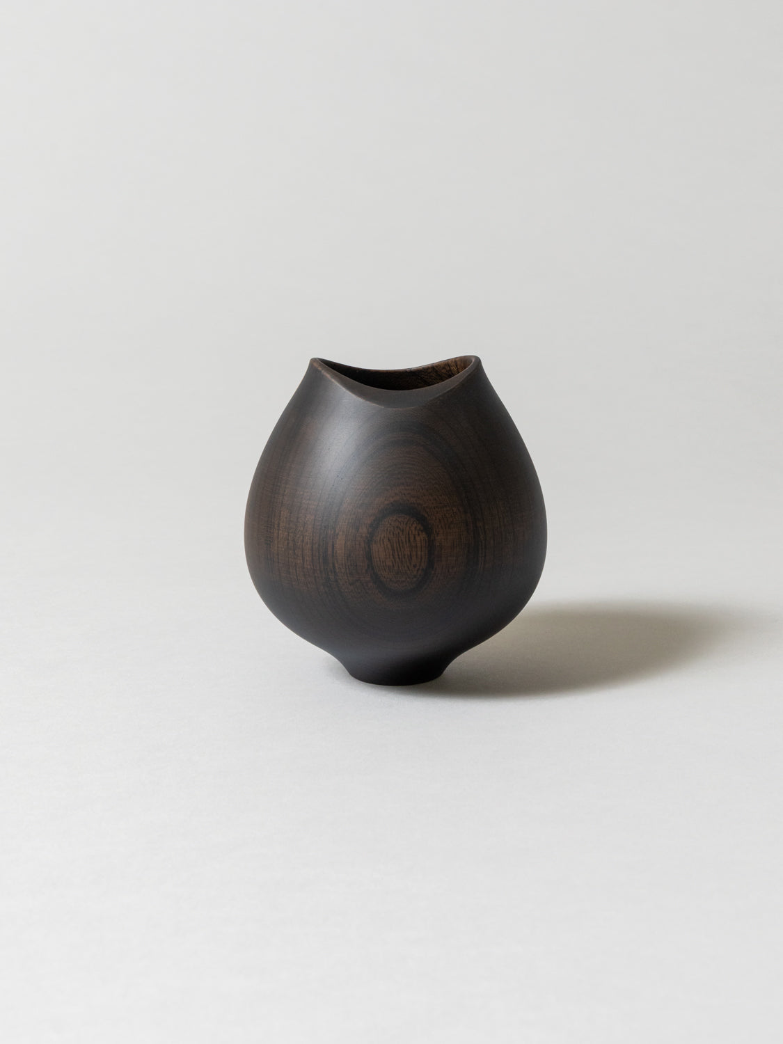 AEKA Object Footed Vase, Black - Image 4