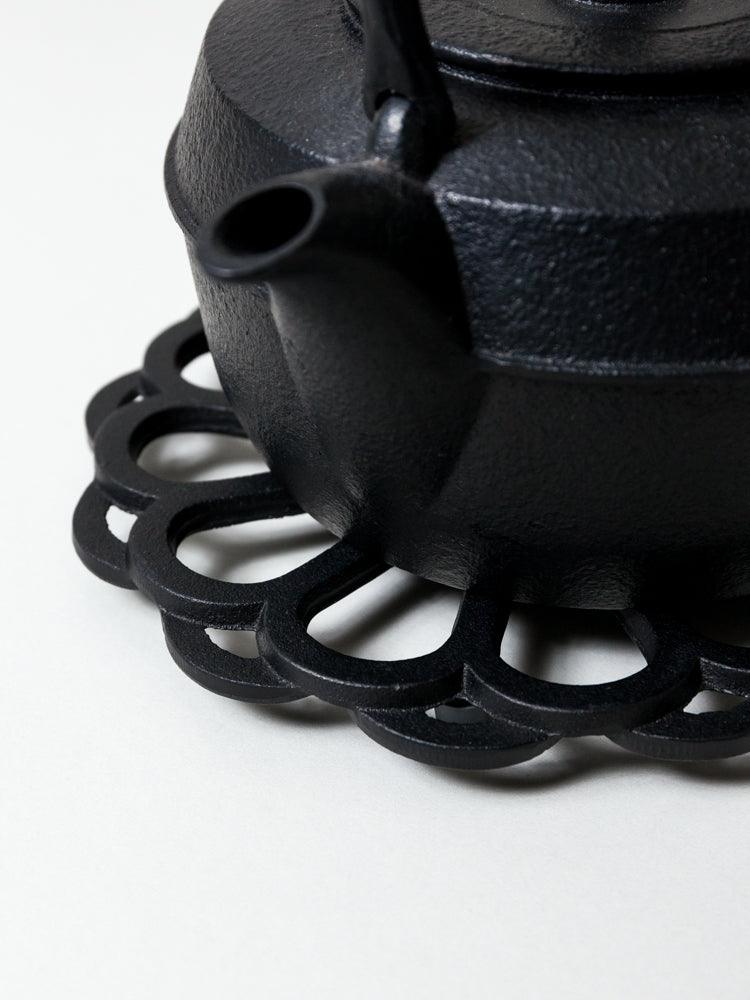 Iwachu Cast Iron Trivet - Kiku - Image 2
