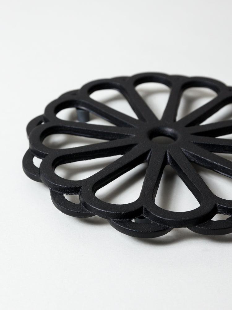Iwachu Cast Iron Trivet - Kiku - Image 3