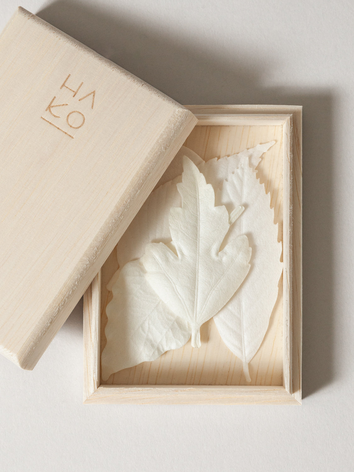 HA KO Paper Incense - Wooden Box Set of 5 With Incense Mat - Image 3