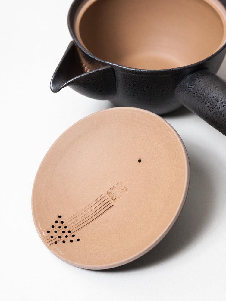 Nankei Banko Yaki Teapot - Image 3