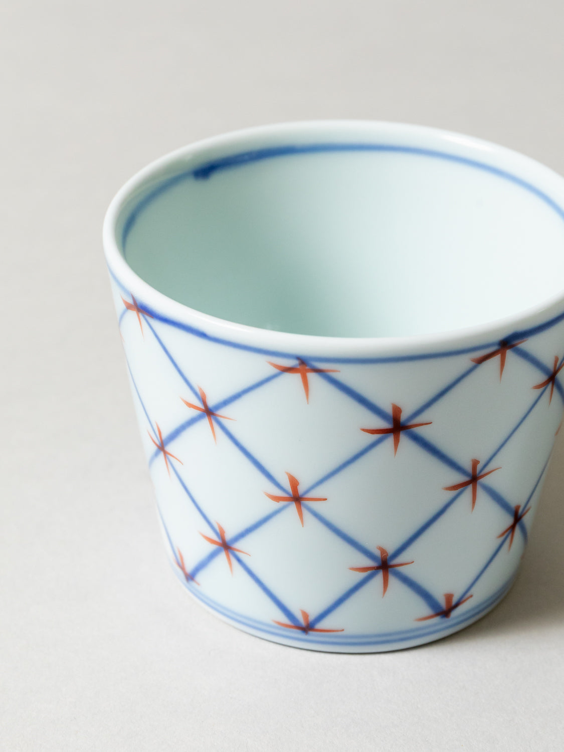 Somenishiki Choko Cup  - Four-Petal Flower - Image 2
