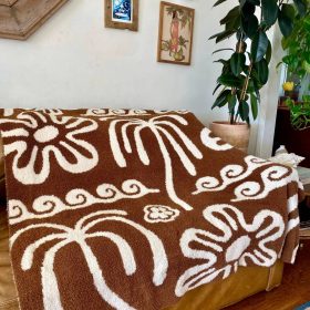 Hanalei Plush Throw - Mocha & Cream