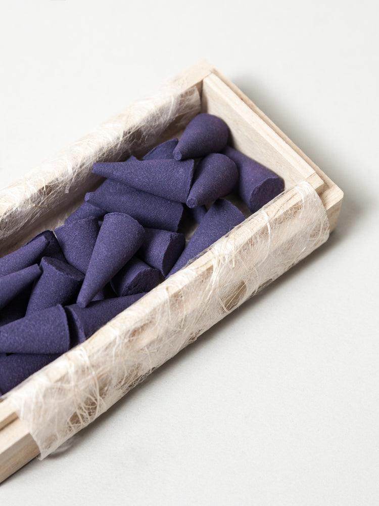 Japan Dry Garden Cone Incense, Box of 21 - Image 3