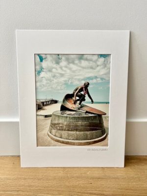 Hermosa Beach Tim Kelly Statue 5" x 7" Print